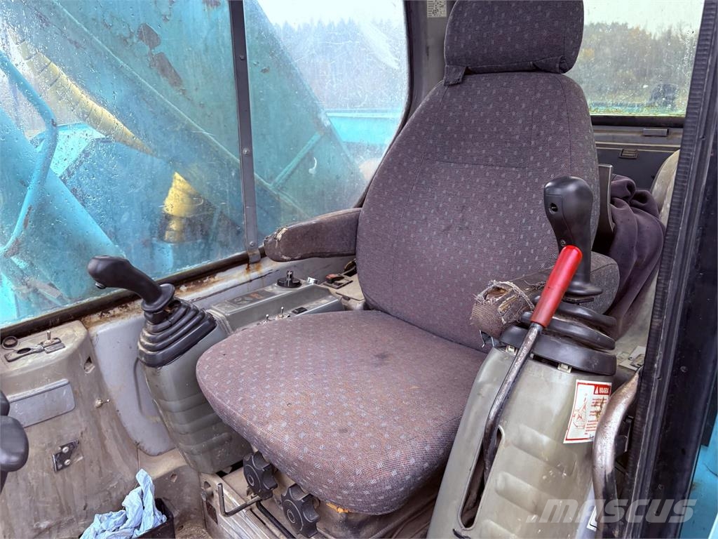 Kobelco SK235SR Excavadoras sobre orugas