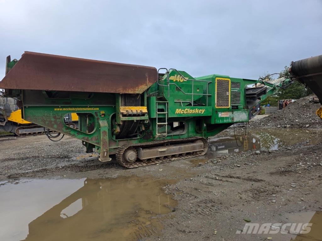 McCloskey J40 Mobile Brecher