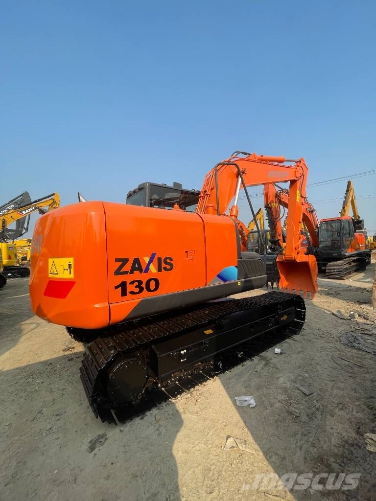 Hitachi ZX 130 Lánctalpas kotrók