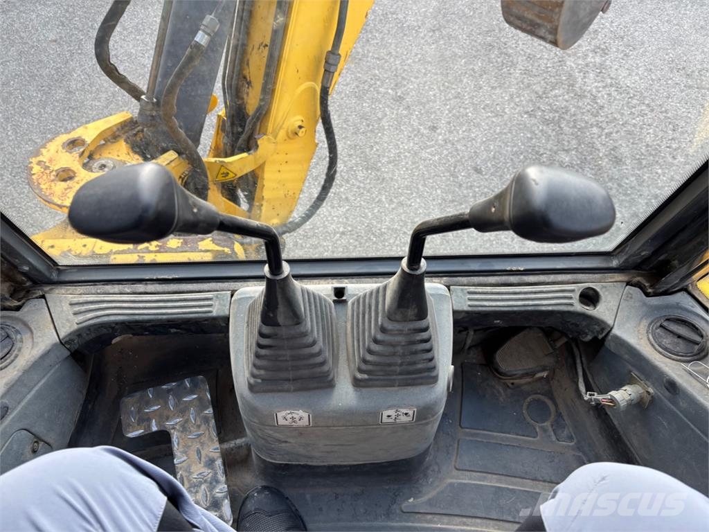 New Holland LB 110 B - 4BT 4X4 معدات البناء - غير ذلك