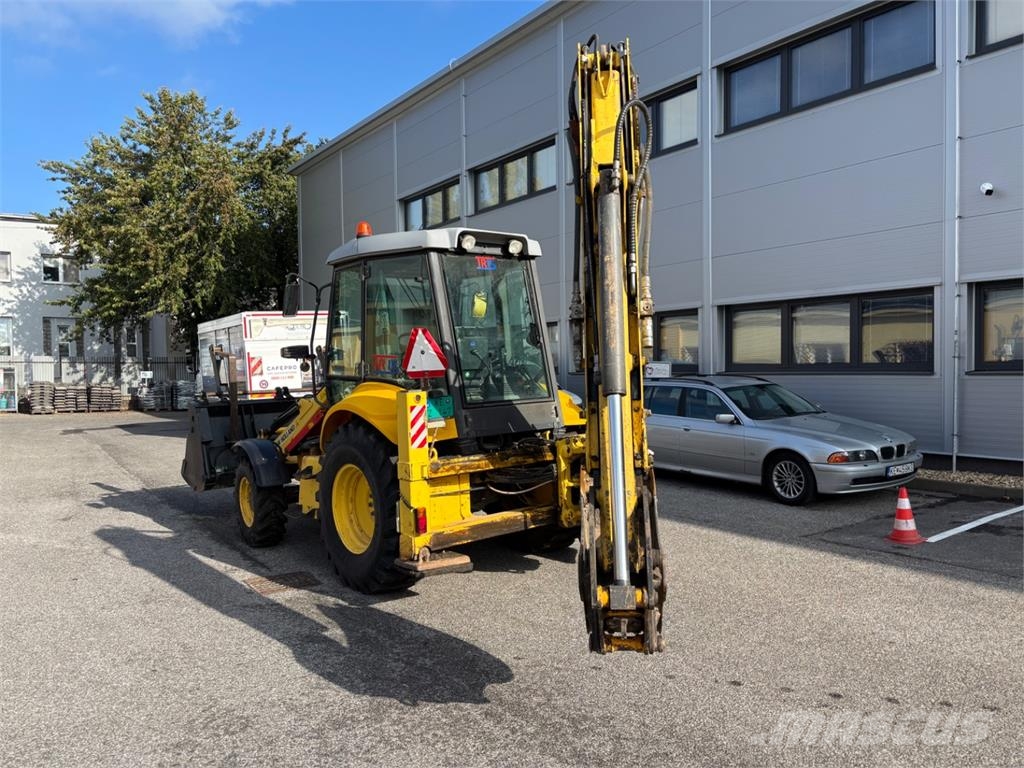 New Holland LB 110 B - 4BT 4X4 معدات البناء - غير ذلك