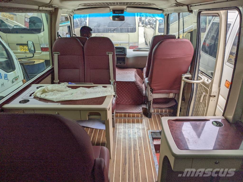 Toyota Coaster Bus Mikroautobusai