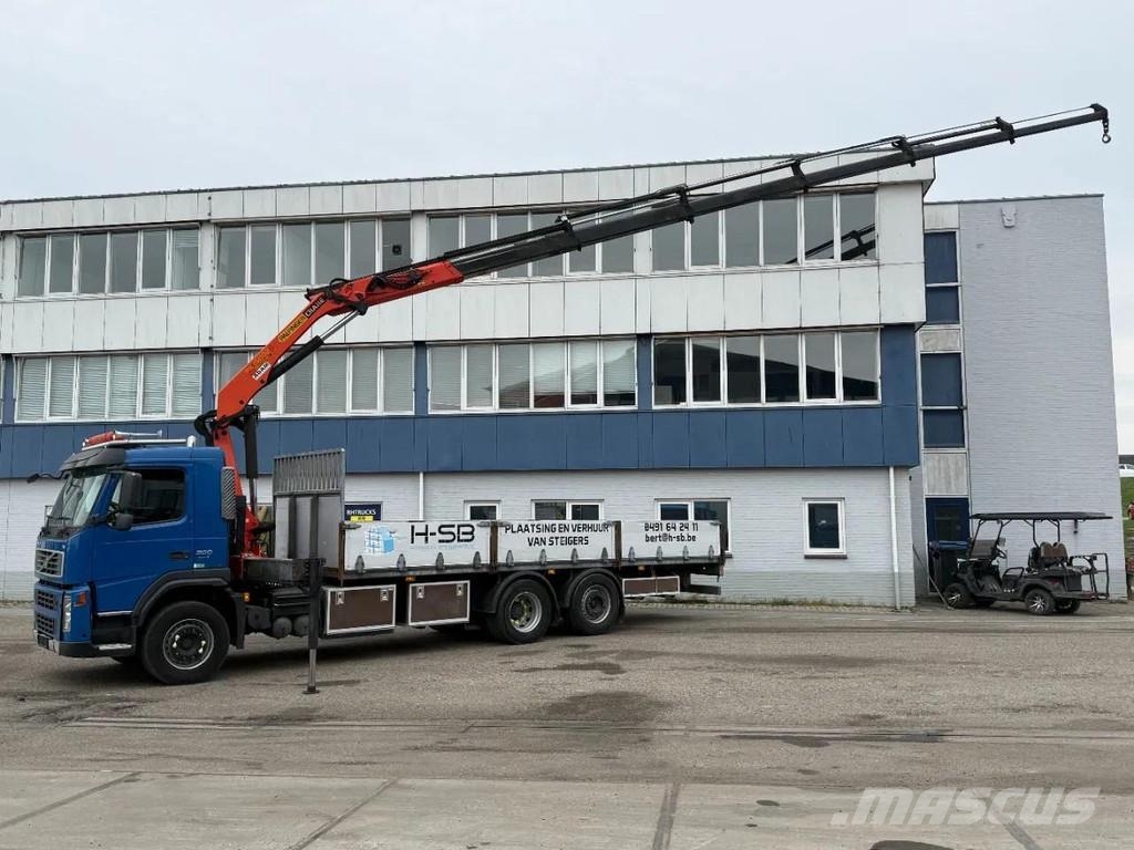Volvo FM 300 6X2 EURO 5 - PALFINGER PK15002 + REMOTE CON Grues tout terrain