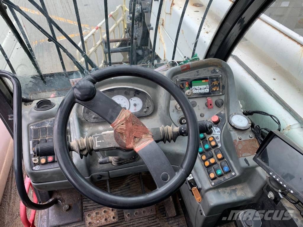 Bobcat Telehandler TR50210 テレスコーピックハンドラー