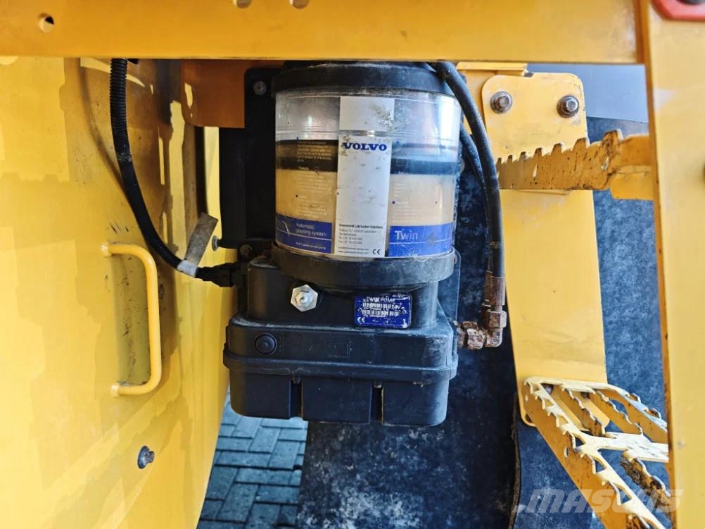 Volvo L110H BSS German Machine Full Volvo Service Histor ホイールローダー・タイヤショベル