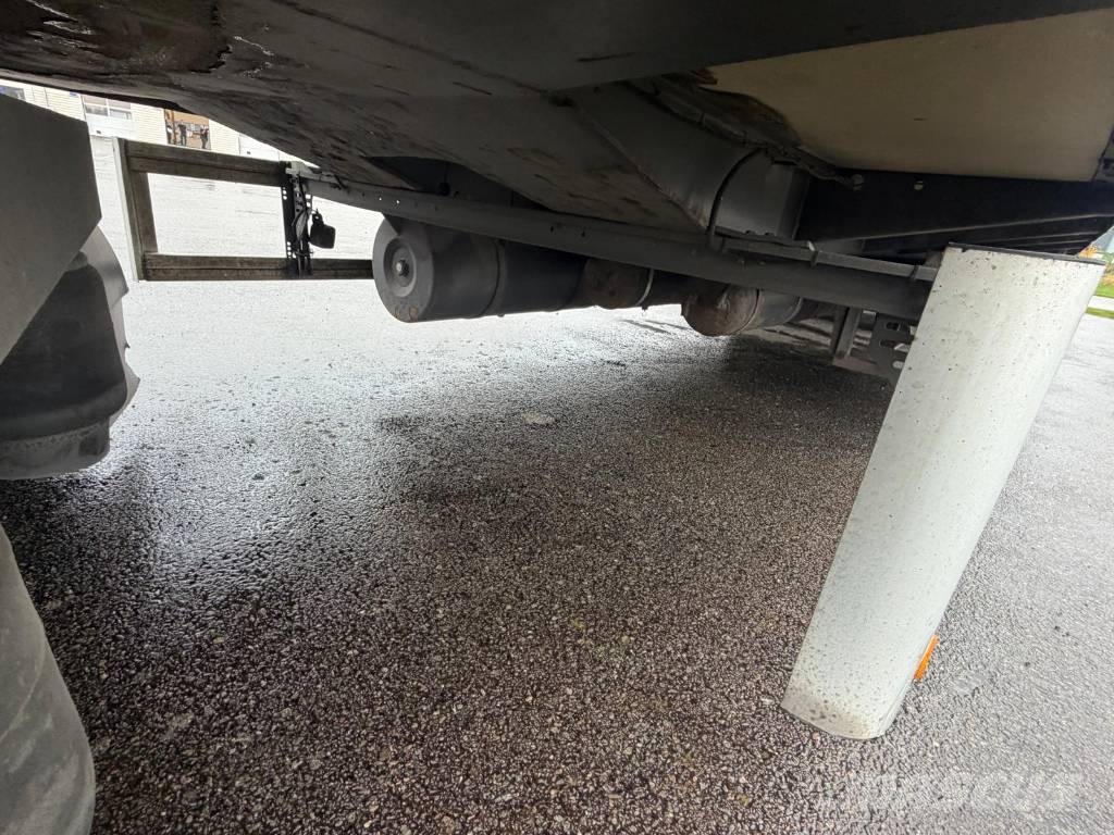 VAK V-4-40 Temperature controlled trailers