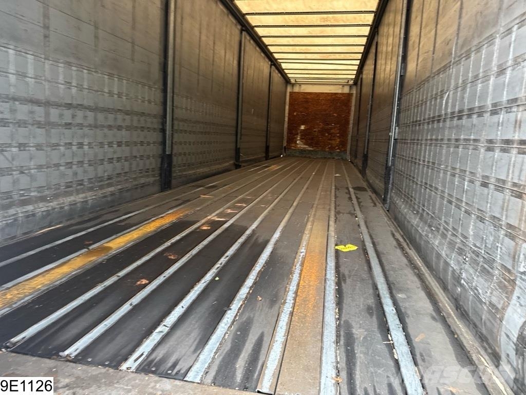 Fruehauf Tautliner Lift axle Tentpoolhaagised