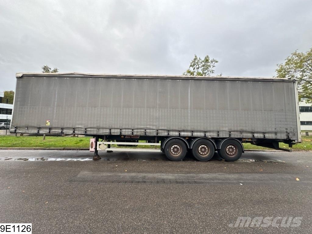 Fruehauf Tautliner Lift axle Tentpoolhaagised