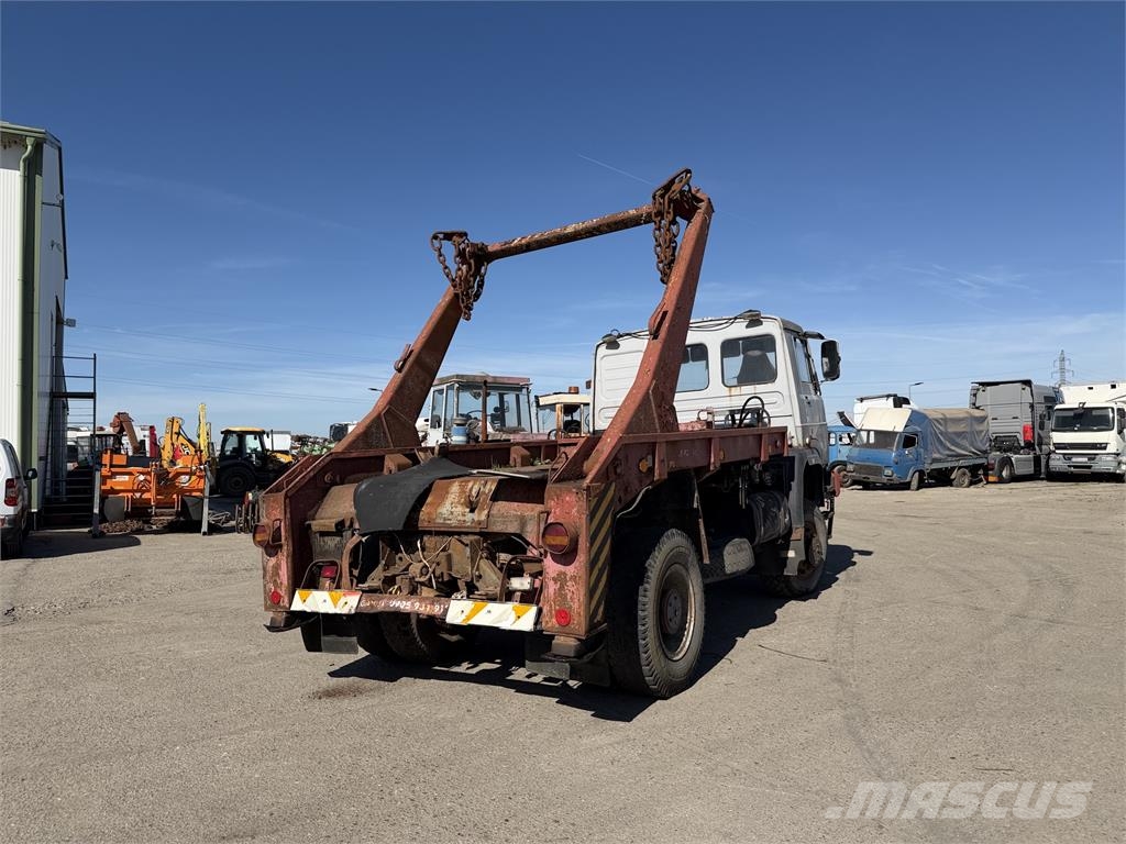 VIN 763 - LIAZ 151.260 reťazový naťahovač kontajnerov Скиповые погрузчики