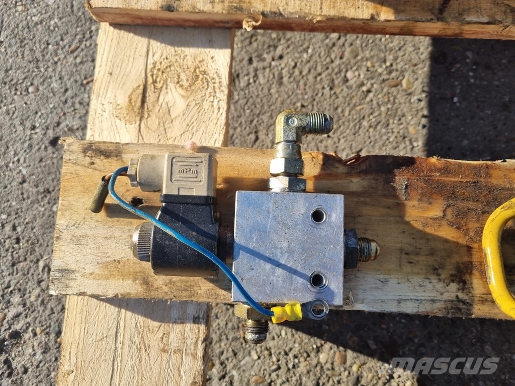 CAT 320 HYDRAULIC BLOCK Hydraulik