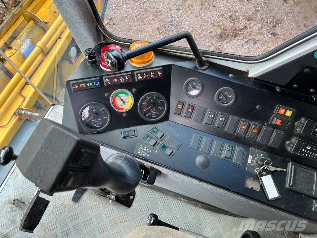 Sampo 2045 HT 3,9 m Combine harvesters