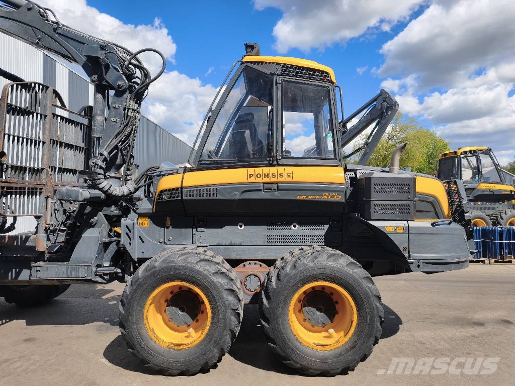 Ponsse Buffalo 8W DUAL Vyvážecí traktory