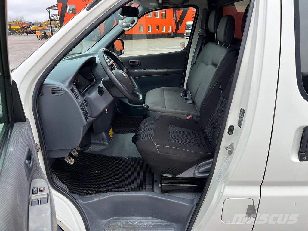 Toyota HiAce 4x4 Furgonetas de caja cerrada