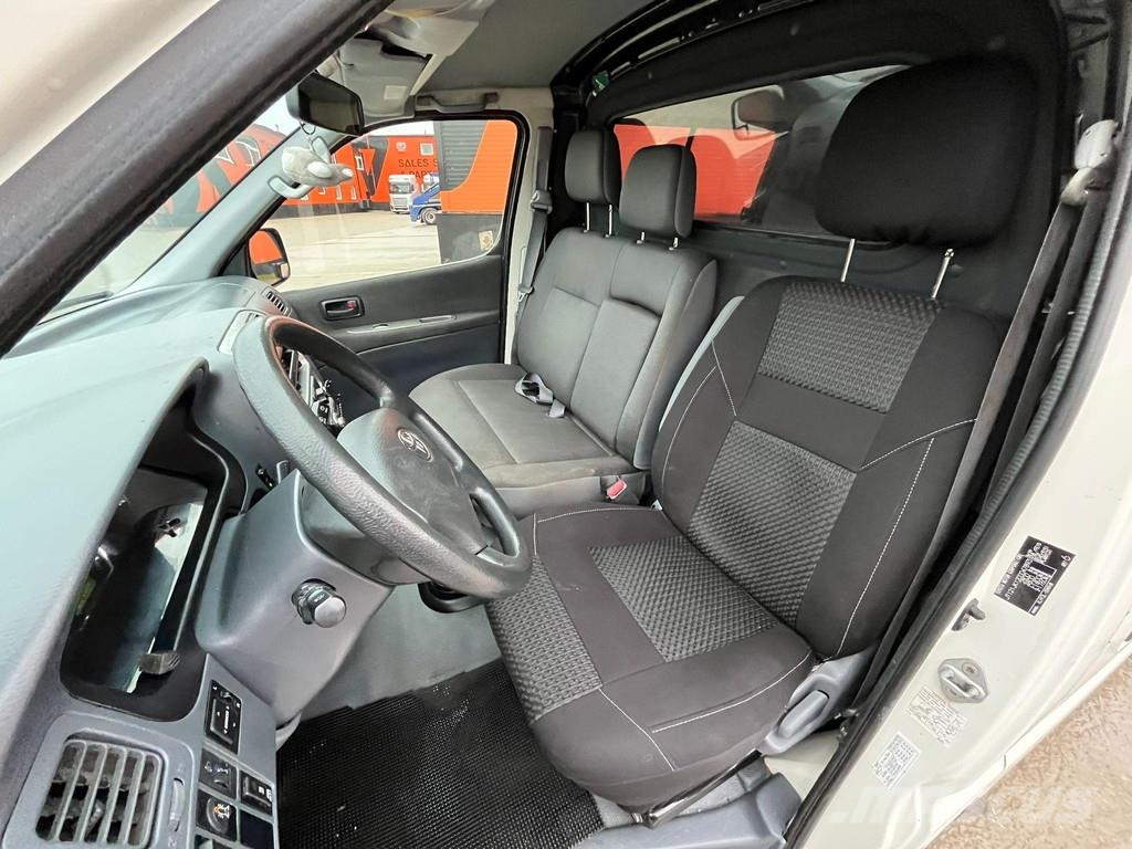 Toyota HiAce 4x4 Furgonetas de caja cerrada