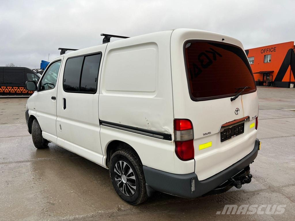 Toyota HiAce 4x4 Furgonetas de caja cerrada