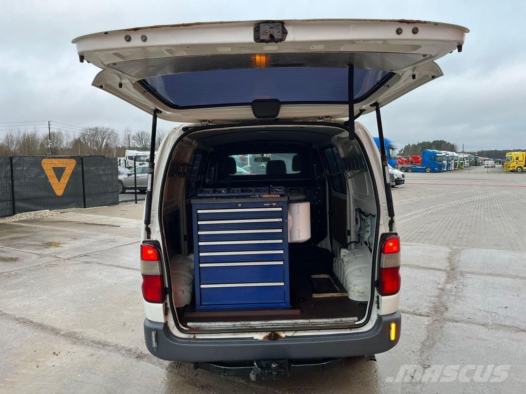 Toyota HiAce 4x4 Furgonetas de caja cerrada