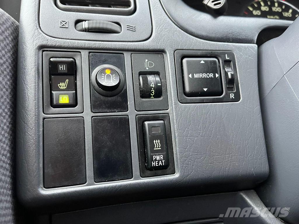 Toyota HiAce 4x4 Furgonetas de caja cerrada