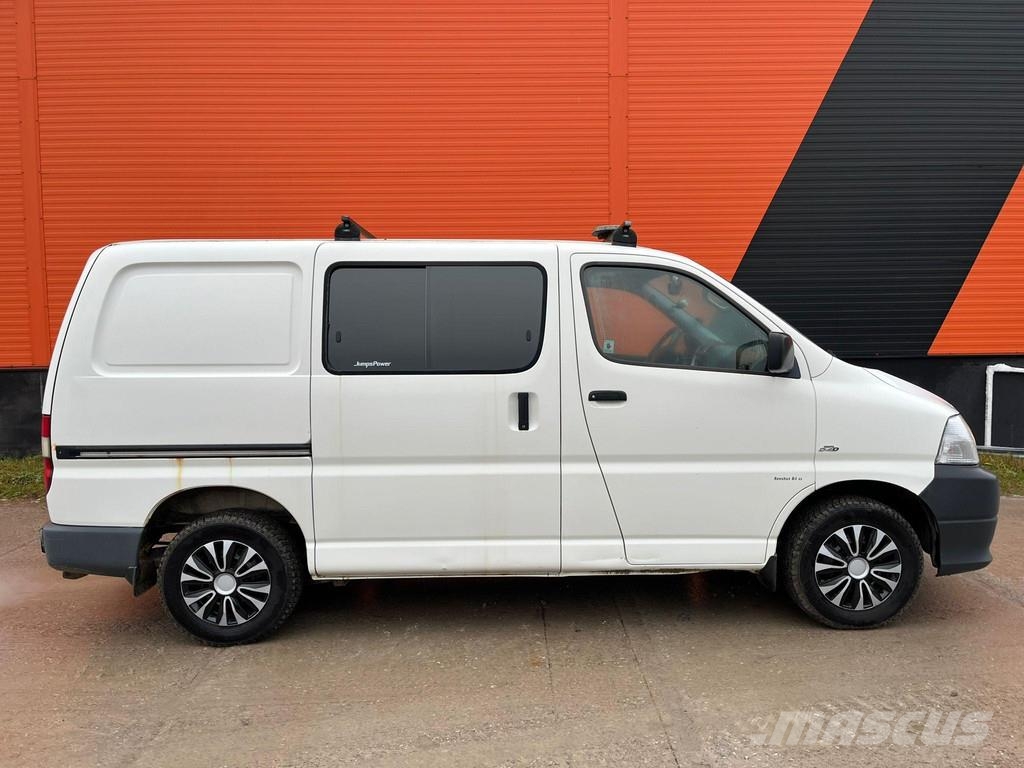 Toyota HiAce 4x4 Furgonetas de caja cerrada
