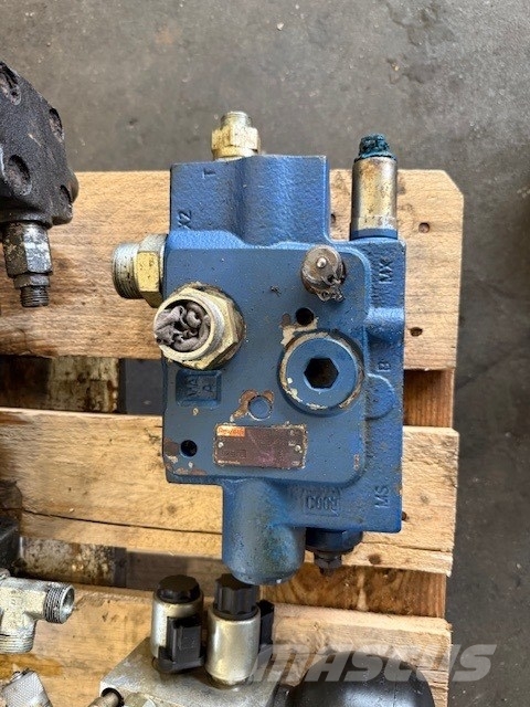 Liebherr L 576 2Plus2 HYDRAULIC PUMP A10 V Hidravlika