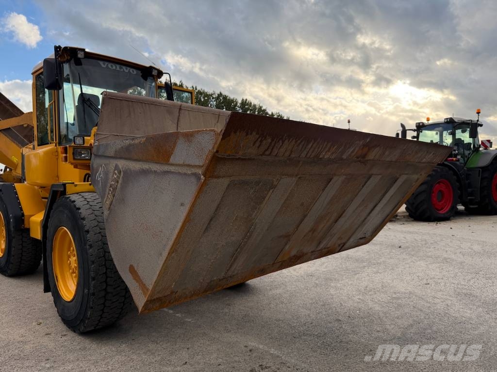 Volvo Loading bucket 267cm Volvo q/c connection Kausi