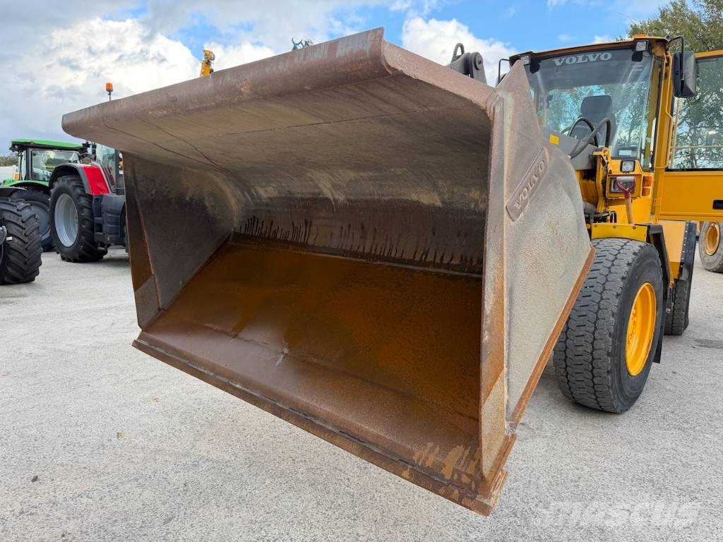 Volvo Loading bucket 267cm Volvo q/c connection Kausi