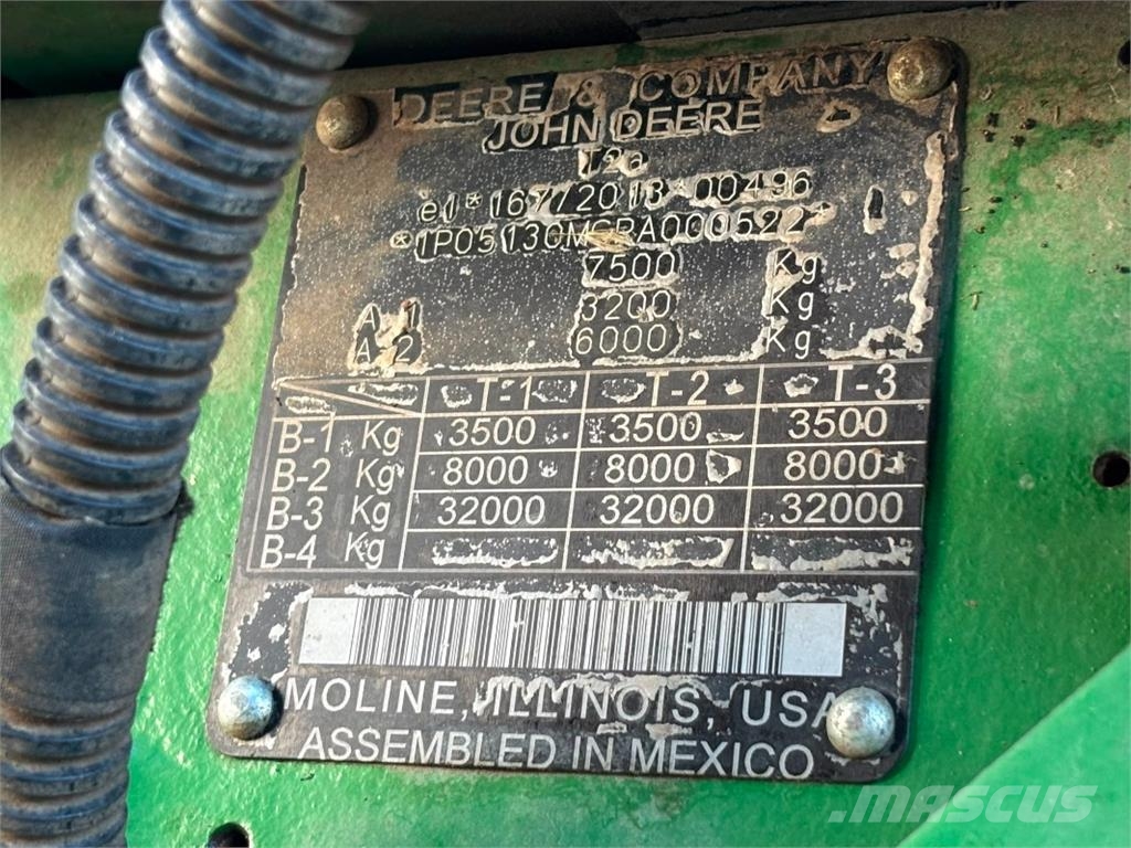 John Deere 5130ML Tractors