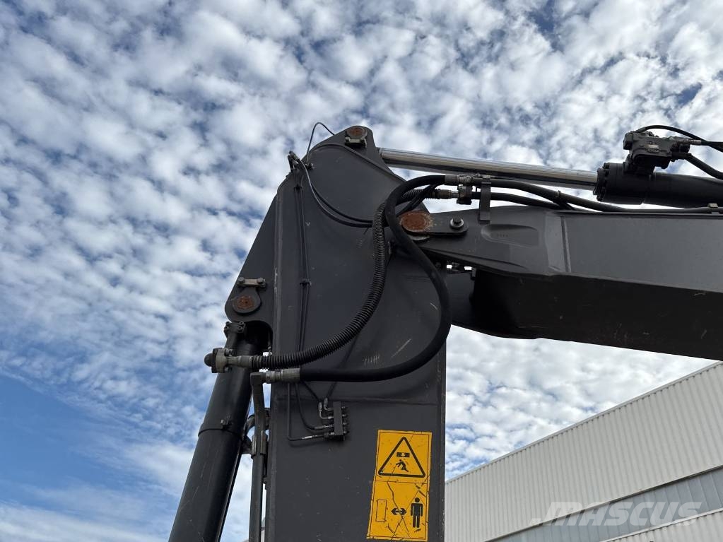 Volvo EC 220 E Excavadoras de cadenas