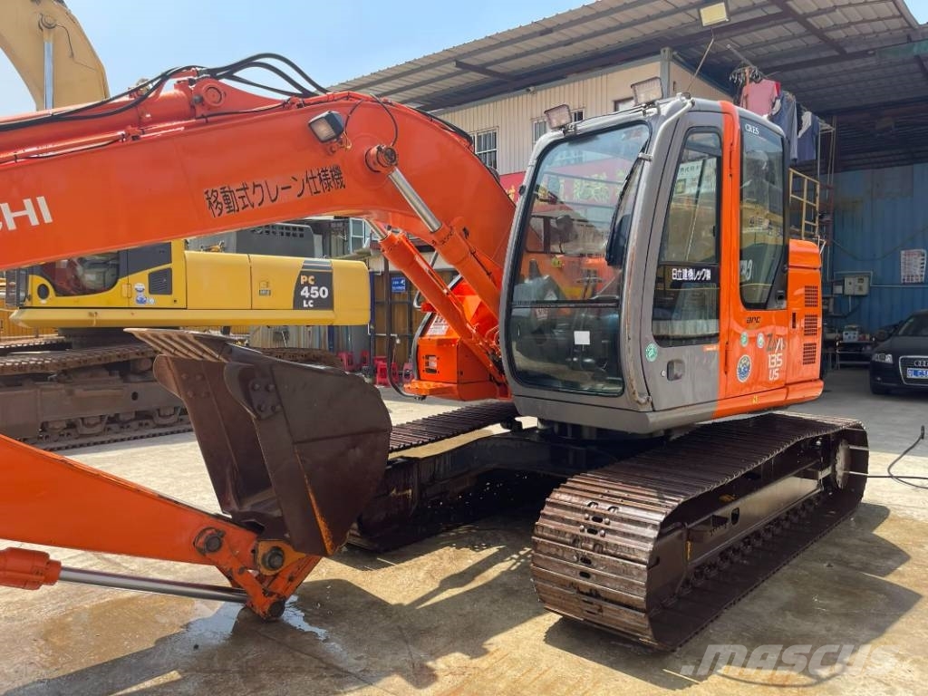 Hitachi ZX 135 Pásová rýpadla