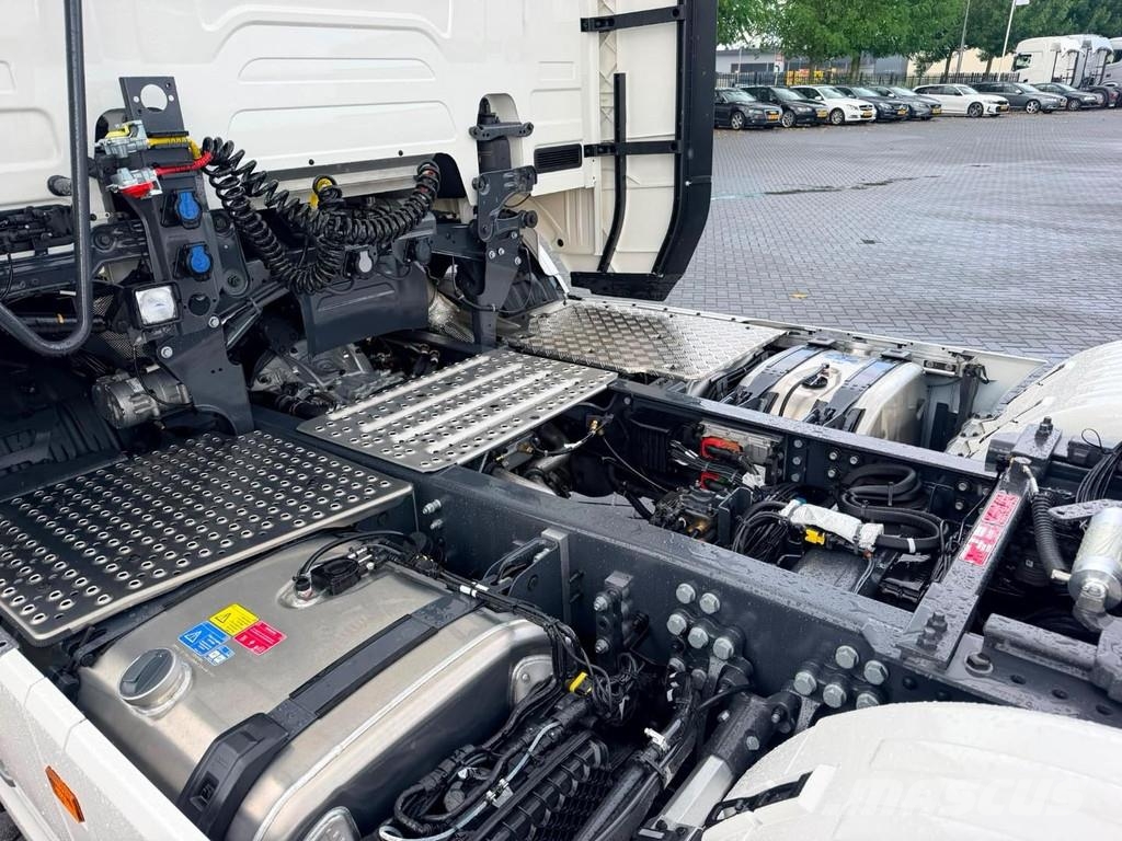Scania R590 NEW, full air, Retarder, pto prep, 295wb Vilcēji
