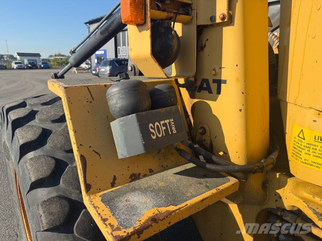 CAT 910 Pyöräkuormaajat
