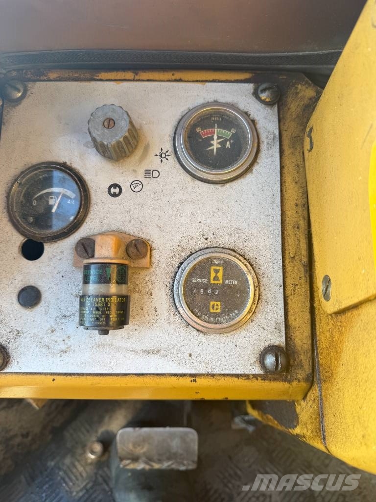 CAT 910 Pyöräkuormaajat