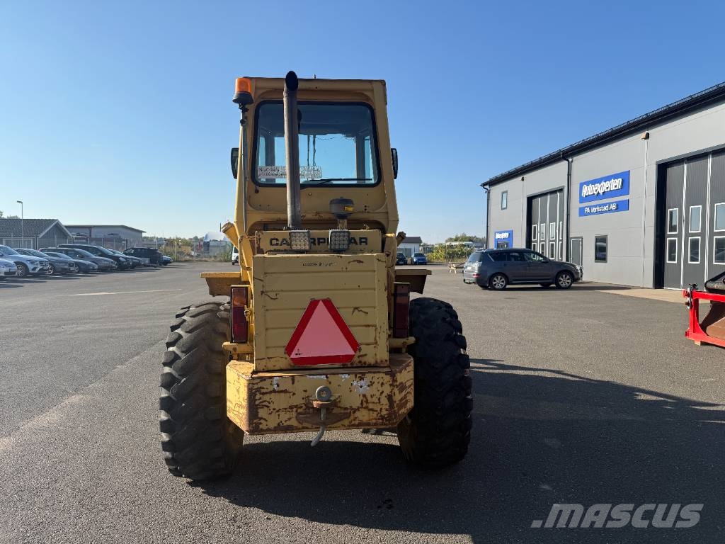 CAT 910 Pyöräkuormaajat