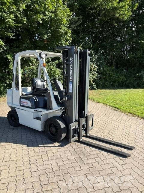 Nissan Y1D2A25Q Dyzeliniai krautuvai