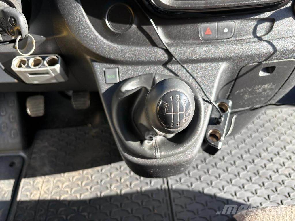 Opel Vivaro 1600 cc + 120 HP + EURO 5 + MANUAL Zabojni kombi