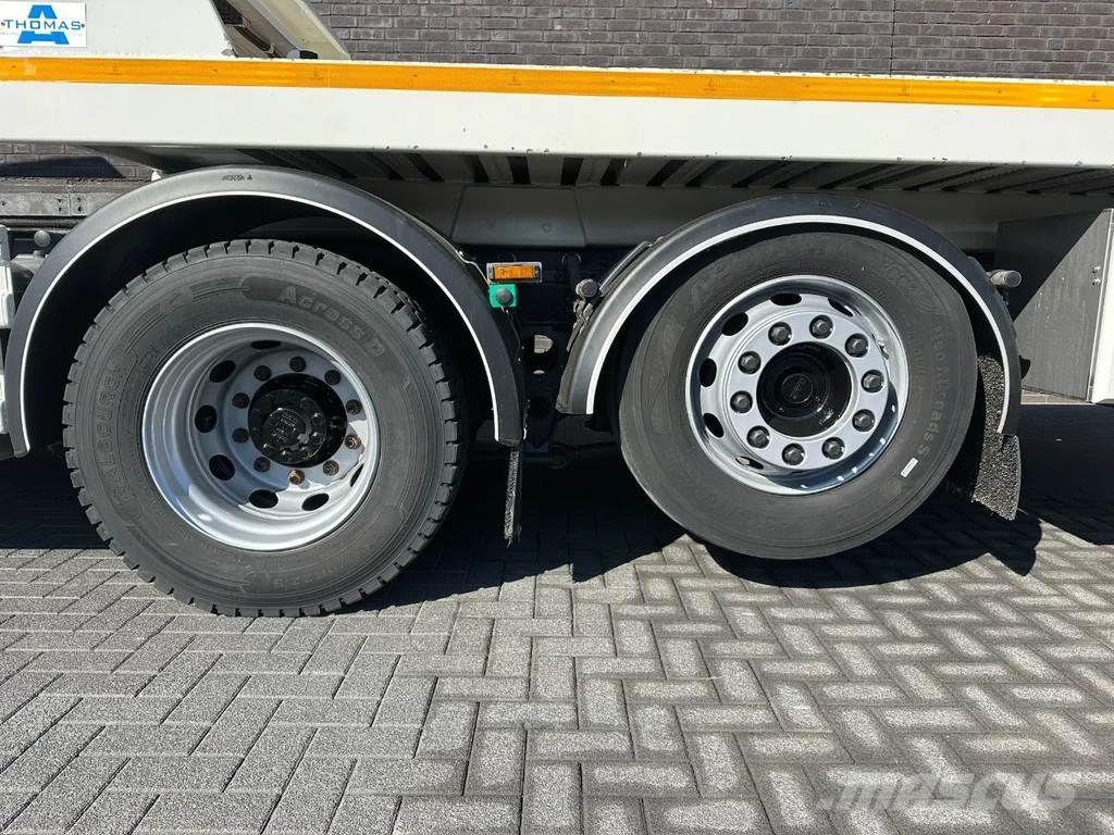 DAF CF 410 6X2 M4SN3 OPRIJWAGEN / MACHINE TRANSPORTER Járműszállítók