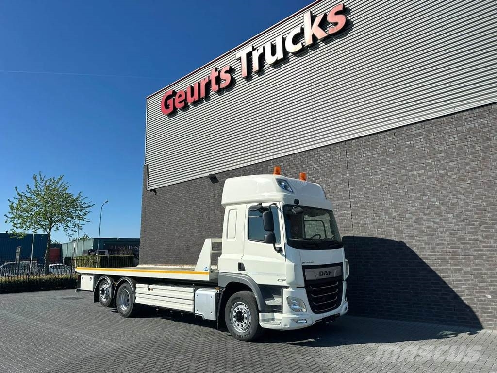 DAF CF 410 6X2 M4SN3 OPRIJWAGEN / MACHINE TRANSPORTER Járműszállítók