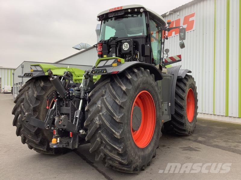 CLAAS XERION 4200 TRAC VC Tractoren