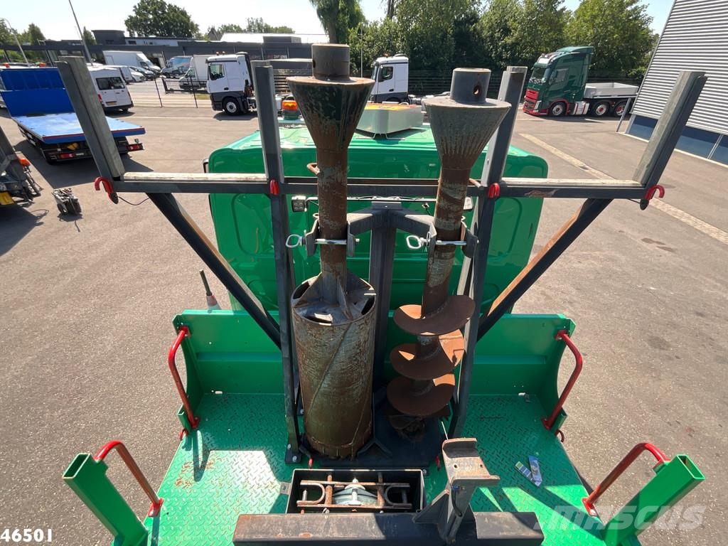 Renault D 260 Euro 6 Risa G2T Drilling installation Just 2 مثاقيب ثقيلة