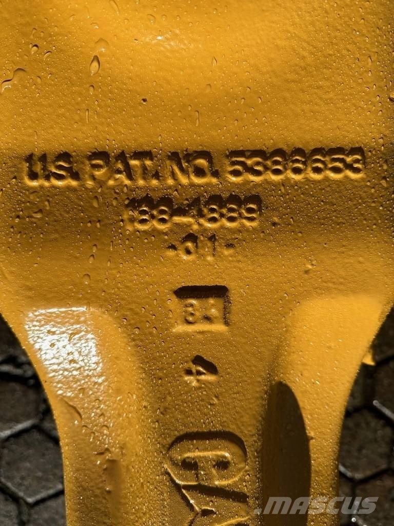 CAT 6015 CAT Bucket Buckets