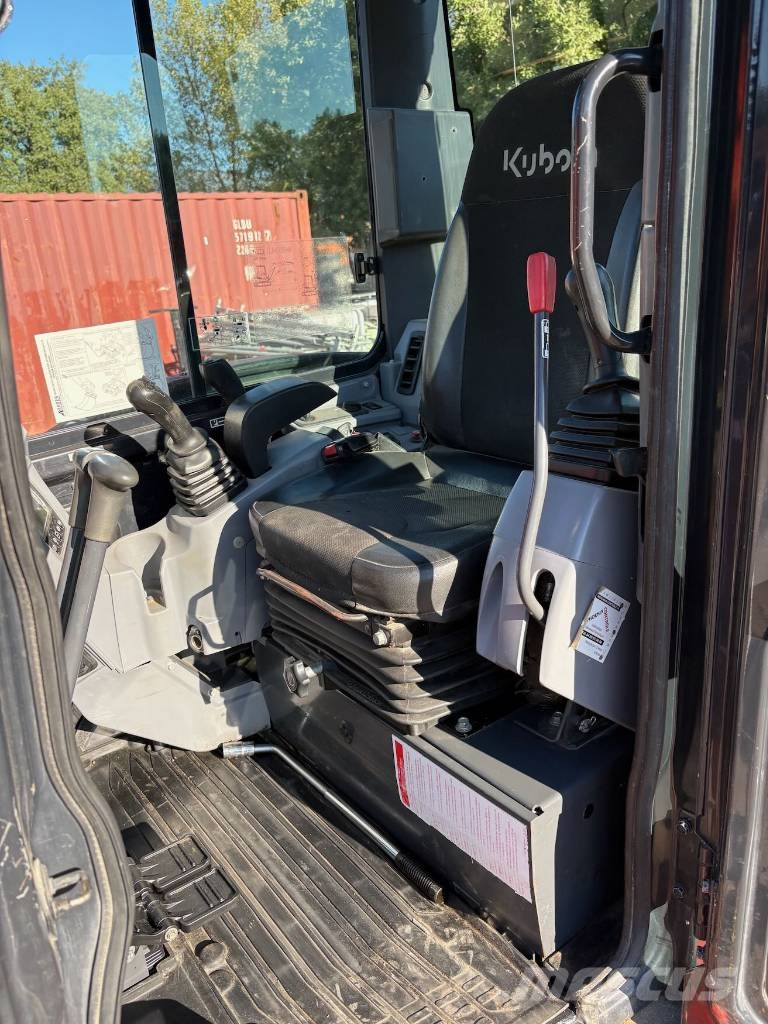 Kubota U 48-4 حفارات صغيرة أقل من 7 طن (حفارات صغيرة)