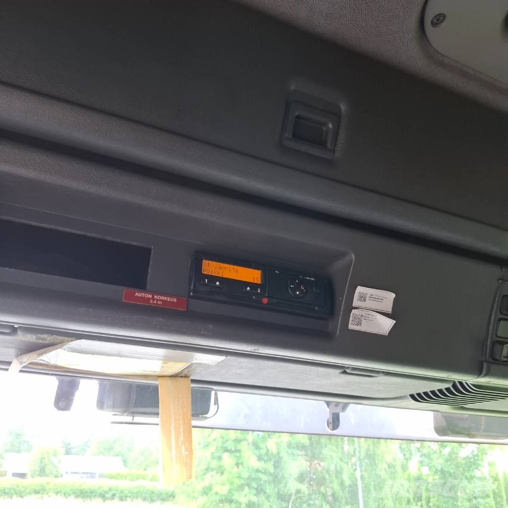 Scania P114GB 6X2 4500 Шасі з кабіною