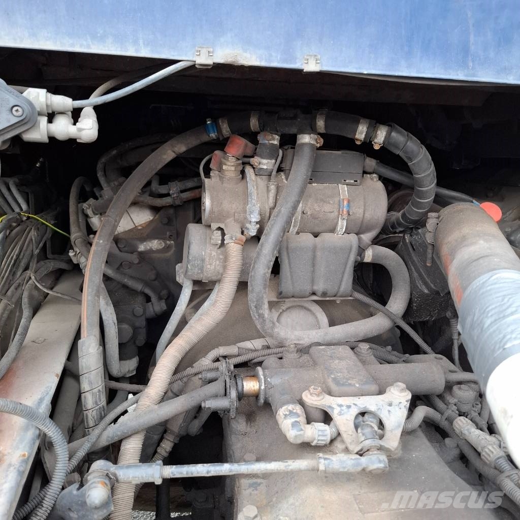 Scania P114GB 6X2 4500 Шасі з кабіною