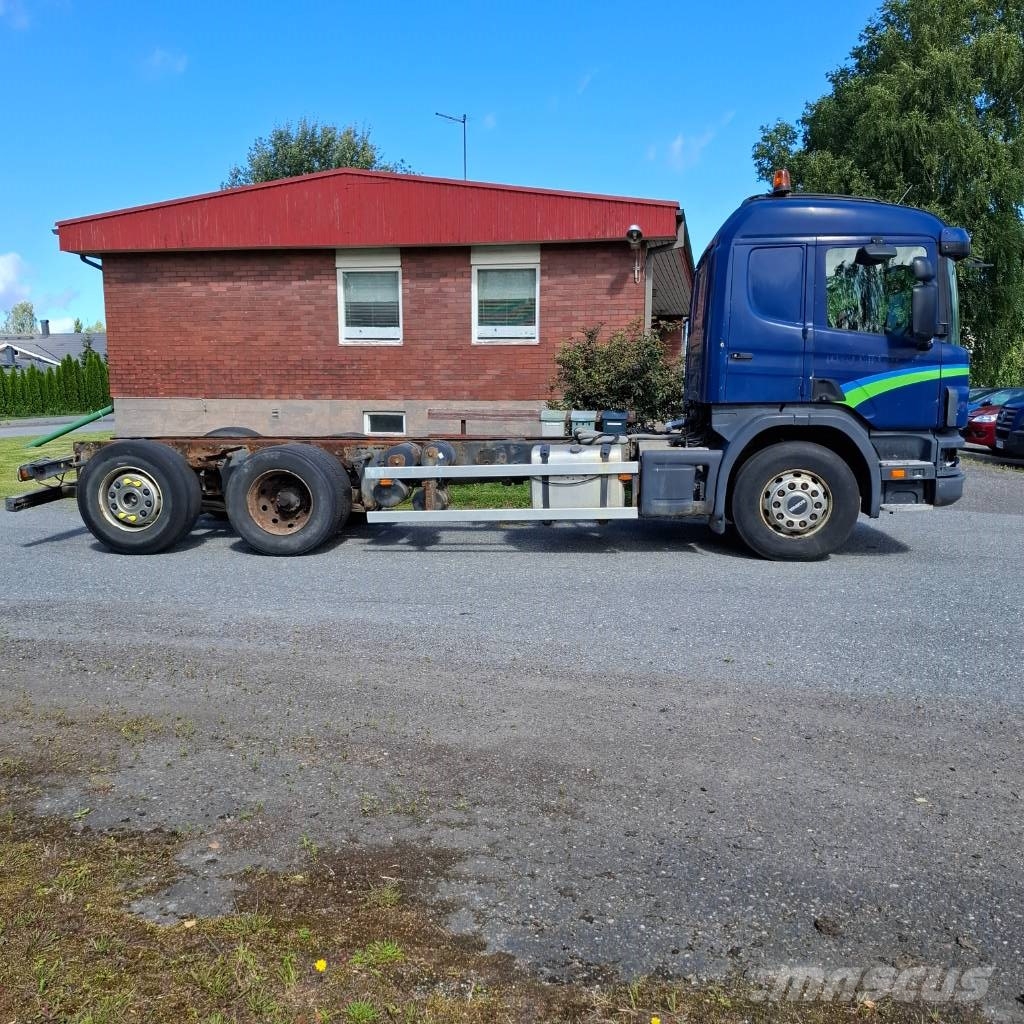 Scania P114GB 6X2 4500 Шасі з кабіною