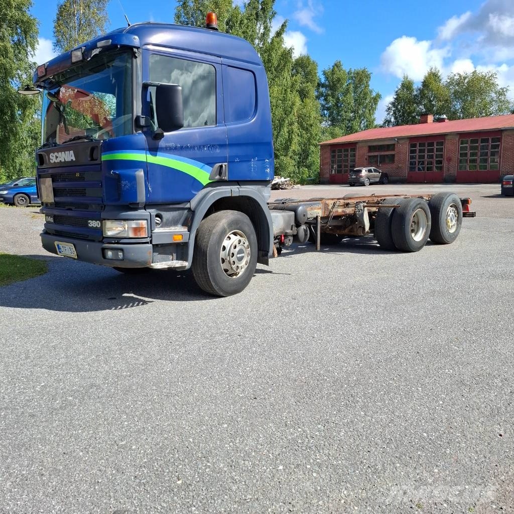 Scania P114GB 6X2 4500 Шасі з кабіною