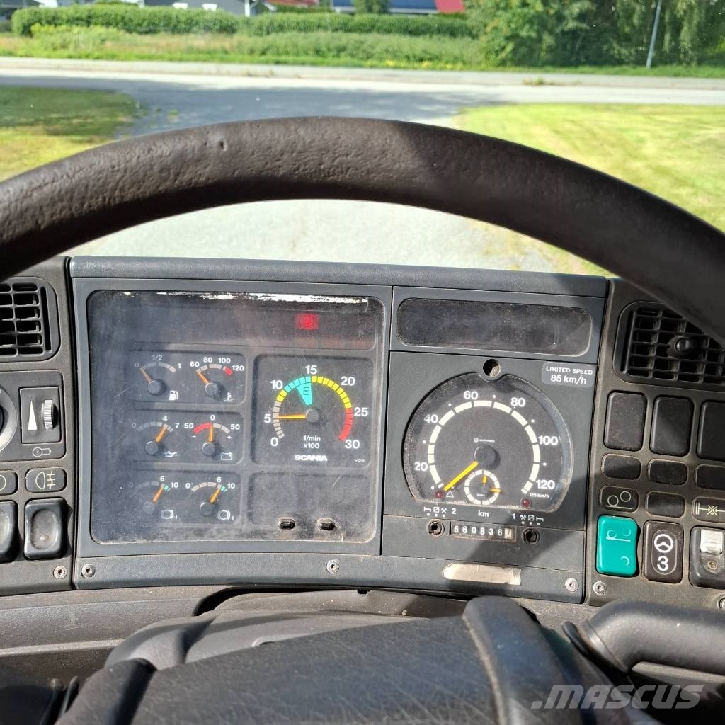 Scania P114GB 6X2 4500 Шасі з кабіною