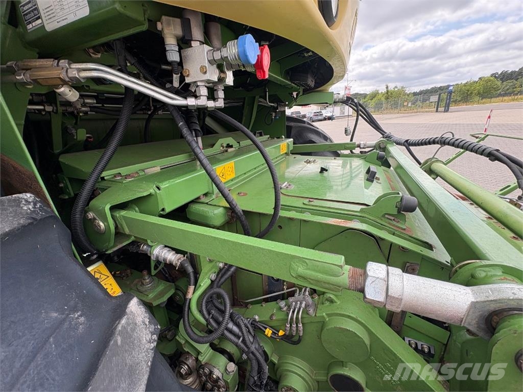 Krone BIG X 600 *MAN V8* Kombajni za stočnu hranu