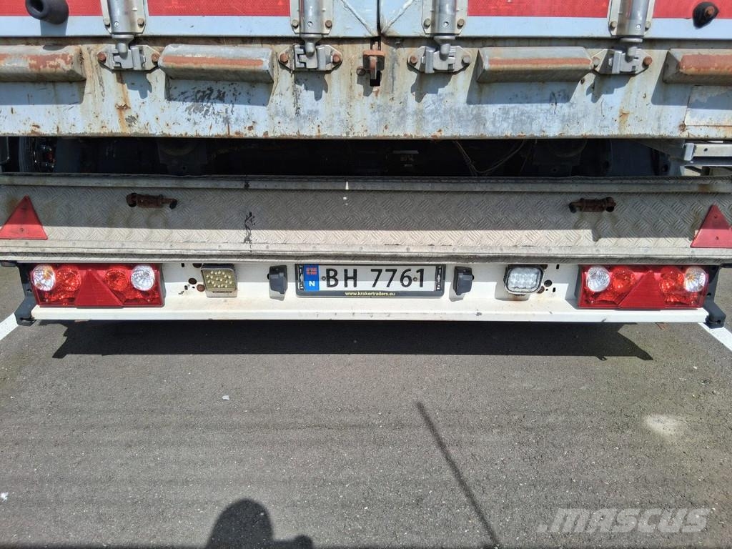 Kraker K-Force moving floor trailer Návesy s pohyblivou podlahou