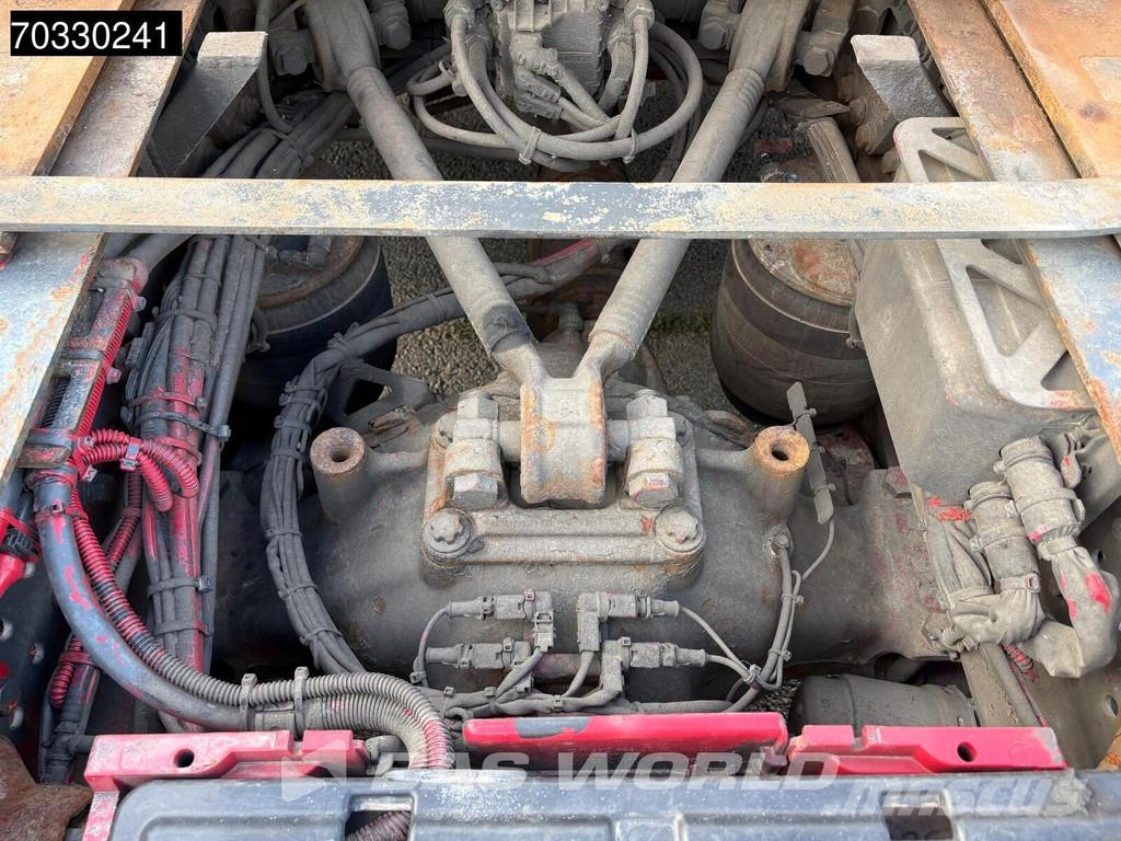 Mercedes-Benz Actros 2551 Actros 6X2 GigaSpace Retarder Liftachs 中古トラクターヘッド | トレーラーヘッド