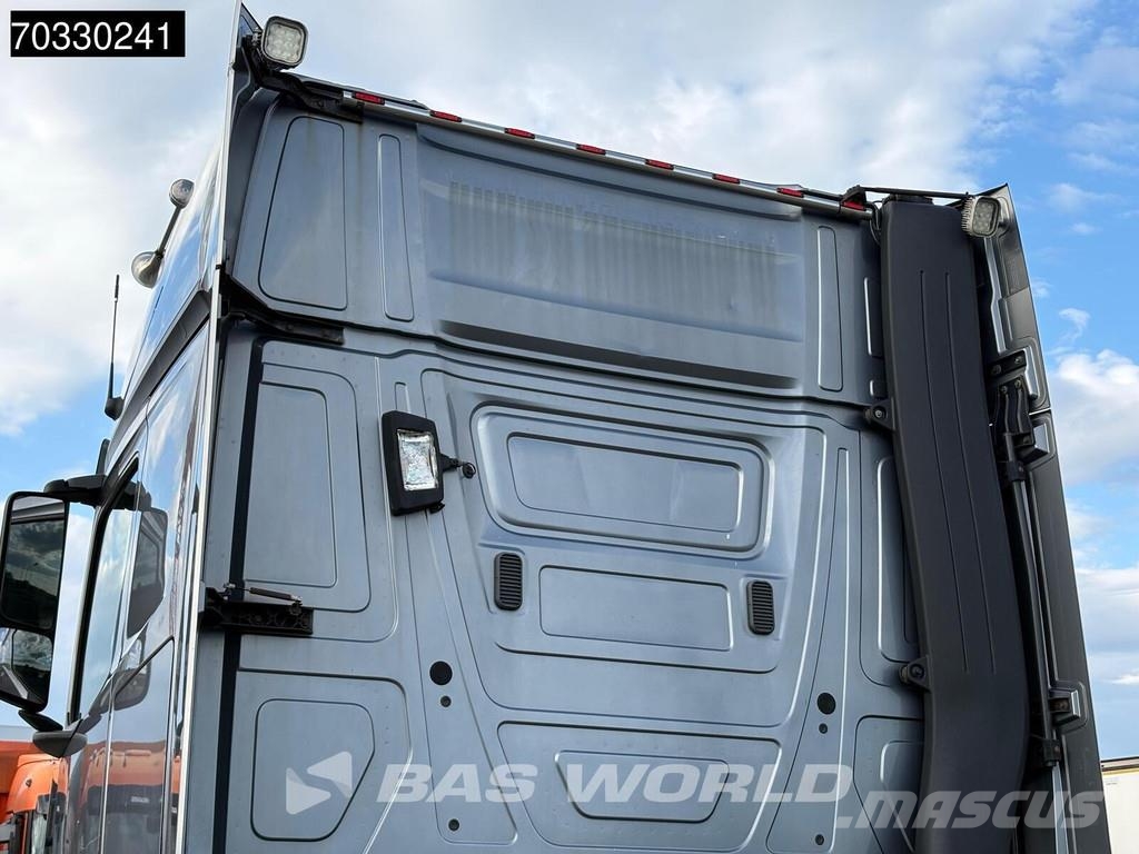Mercedes-Benz Actros 2551 Actros 6X2 GigaSpace Retarder Liftachs Traktorske jedinice