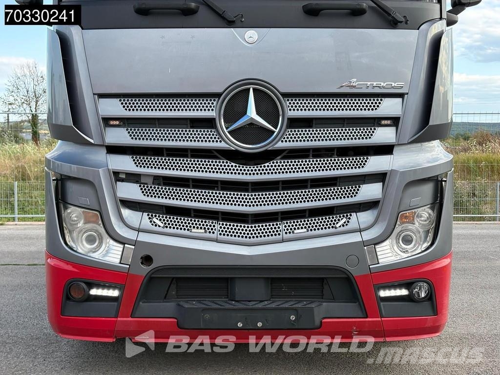 Mercedes-Benz Actros 2551 Actros 6X2 GigaSpace Retarder Liftachs 中古トラクターヘッド | トレーラーヘッド
